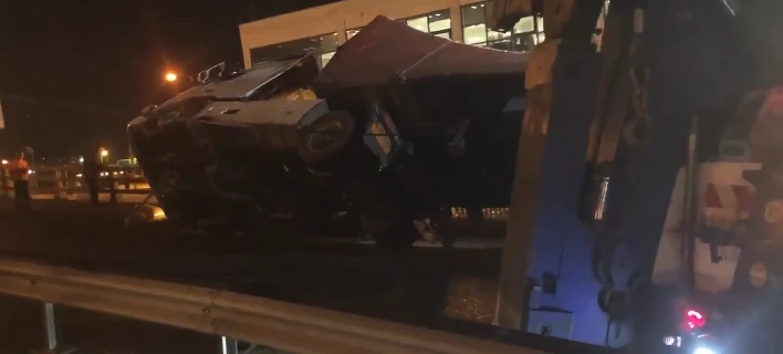 Νταλίκα ντελαπάρισε στου Ρέντη -Μεγάλη κίνηση και ταλαιπωρία στους δρόμους ( βίντεο)